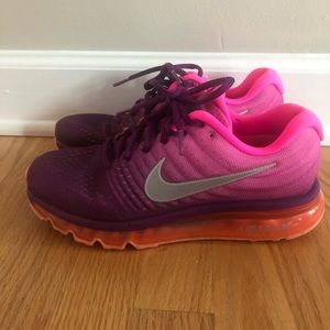 Women’s Nike shoes